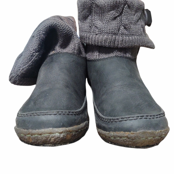 Simple booties , size 10 - Picture 11 of 13